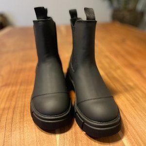 Black Rubberised Cleated Sole Ankle Chelsea Boot